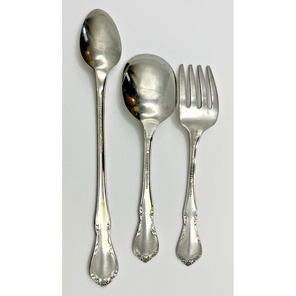 Oneida TODDLETIME Flatware Stainless Baby Infant Fork, 2 Spoons, 3 pcs. - Picture 2 of 5